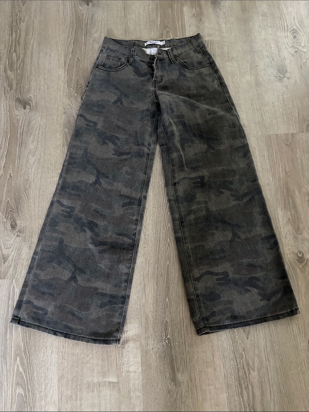 Wide Leg Camo Jeans - Olive/Black
